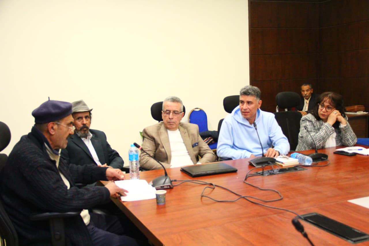 ملتقى الإبداع يناقش ديوان “إشعال ذاتي” للشاعر أحمد سواركة بمعرض الكتاب